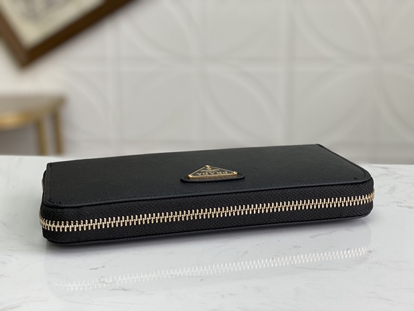 プラダ財布コピー側面デザイン